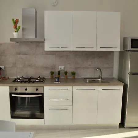 13 Apartment *