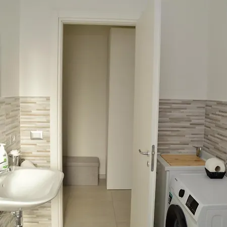 アパート 13 サン・グレゴーリオ・ディ・カターニア