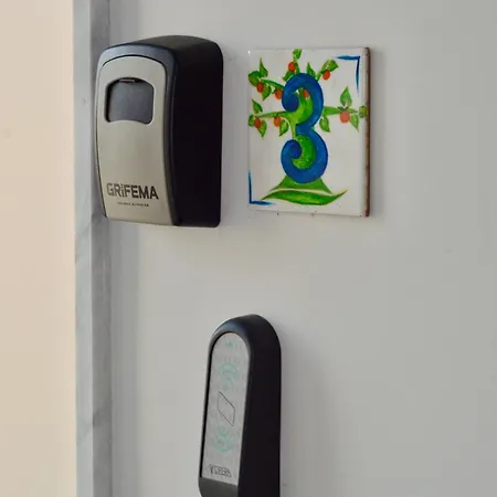 13 アパート サン・グレゴーリオ・ディ・カターニア